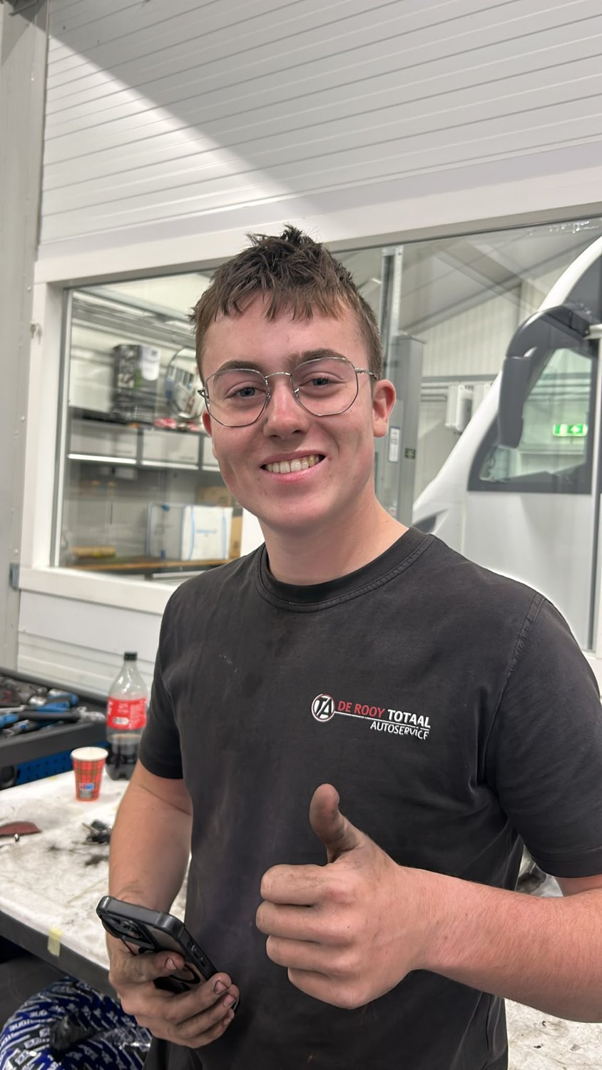 Kevin de Rooy in de werkplaats